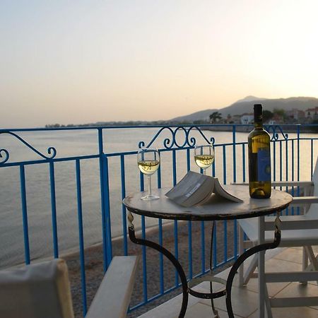 Villa "Pietra E Mare" Нафпактос Экстерьер фото